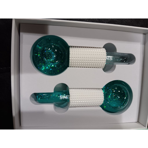 Adrens Beauty Cooling Ice Globes Reduce Puffiness Increase Collagen & Elastin - Picture 10 of 16